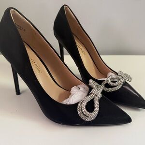 Dream Pairs Black Heels with Silver Bow Detail